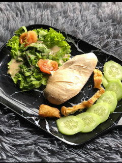 A picture of Eatclean: Lunch with Chicken Breast Salad and Sesame Dressing.
