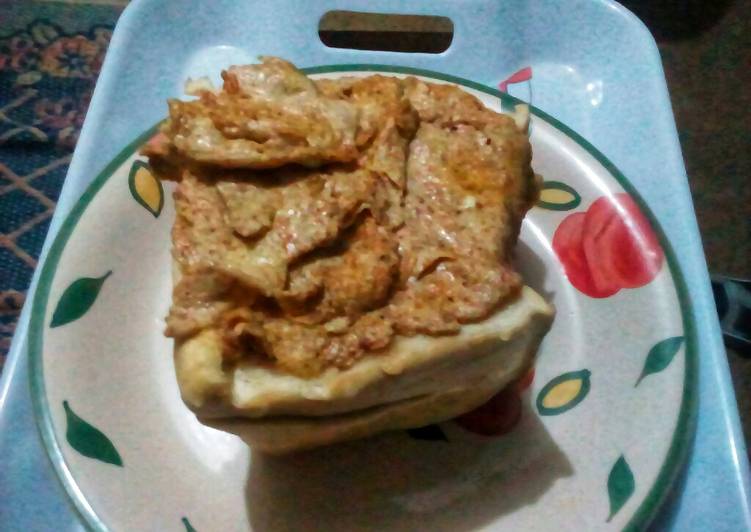 How to Prepare Quick Fish oil Omelette on Bread