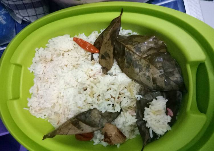 Resep Nasi liwet (rice cooker) yang Menggugah Selera