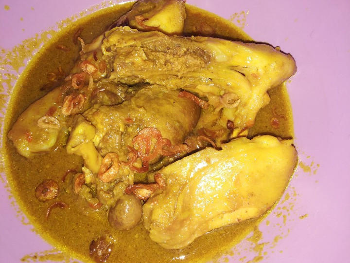 Anti Ribet, Buat Ayam Bumbu Kuning Bawang Goreng Simpel