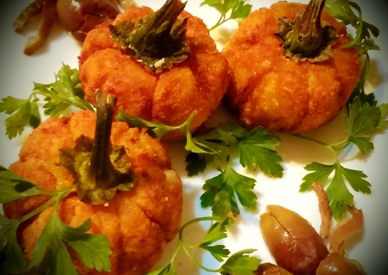 Potato croquettes stuffed with cheese and pumpkin seeds