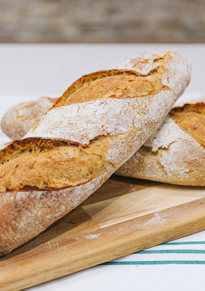 Una foto de Baguette francesa con poolish