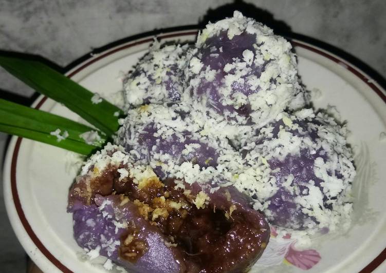 Klepon ubi ungu