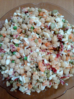 Una foto de Ensaladilla de garbanzos