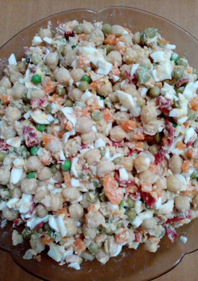 Una foto de Ensaladilla de garbanzos