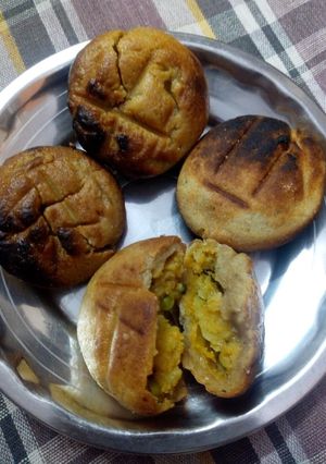 A picture of Masala bati.