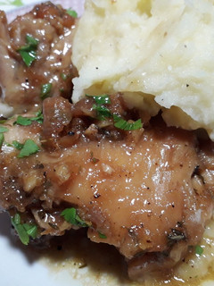 Una foto de Pollo con limón jengibre y miel
