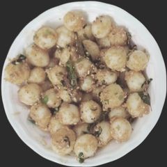 A picture of Ground rice ball dumpling.