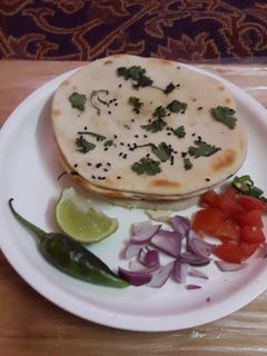 কুলচা (kulcha recipe in Bengali) রেসিপির প্রধান ছবি