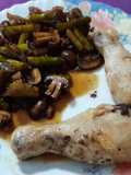 Muslos de pollo en airfryer con portobellos y trigueros al Pedro Ximénez