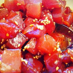 A picture of Ahi poke.