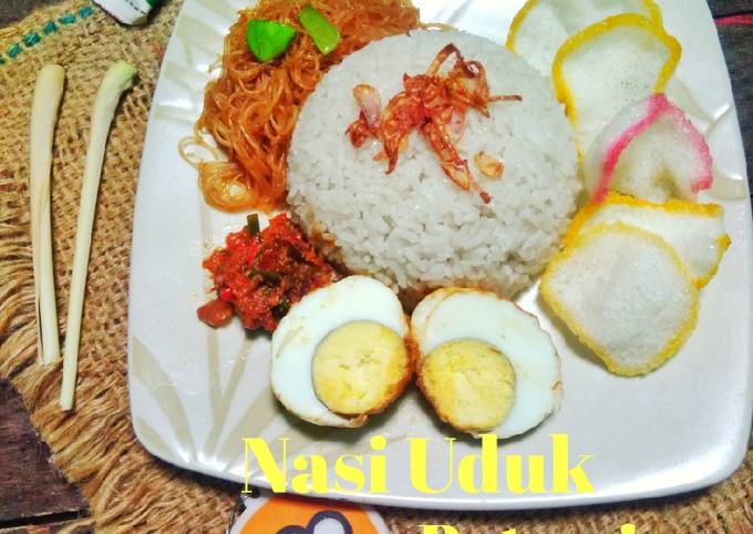 Nasi uduk betawi