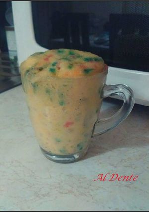 Φωτογραφία της συνταγής Funfetti Mug Cake 🌺
