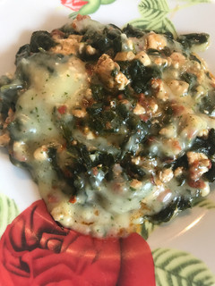 Una foto de Espinacas con velouté de pollo