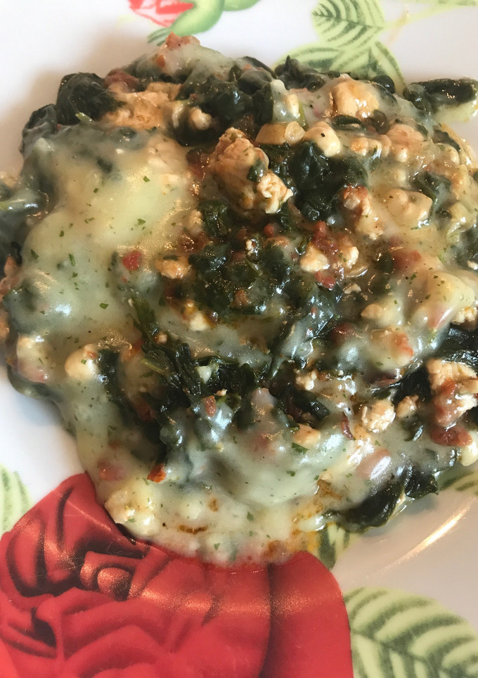 Una foto de Espinacas con velouté de pollo
