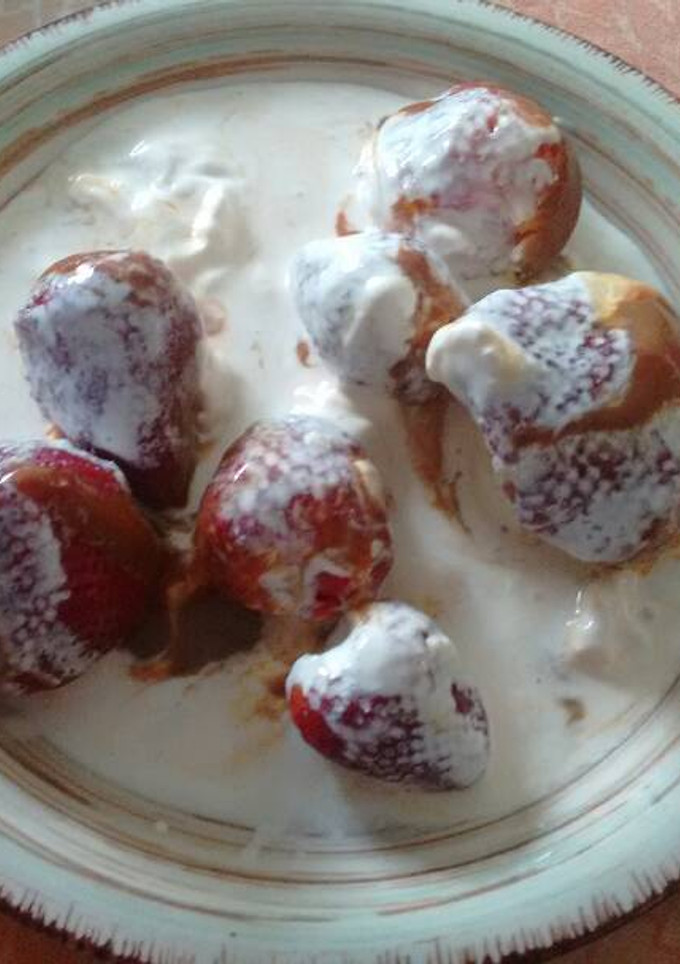 Una foto de Fresas con crema y dulce de leche. ॐ