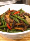 Sautéed Crunchy Green Beans, Caramelize Mushroom, Ground Beef with Hoisin sauce