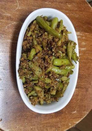 A picture of Pointed gourd fry.