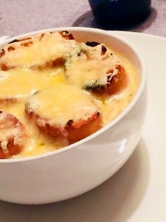 Una foto de Sopa de cebolla (receta francés)