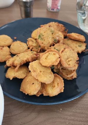 A picture of Veg Pakoda.