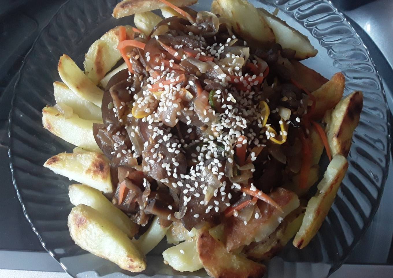"Chorrillana vegetariana" a mi manera... 🍟🥗🥔🍟🥗