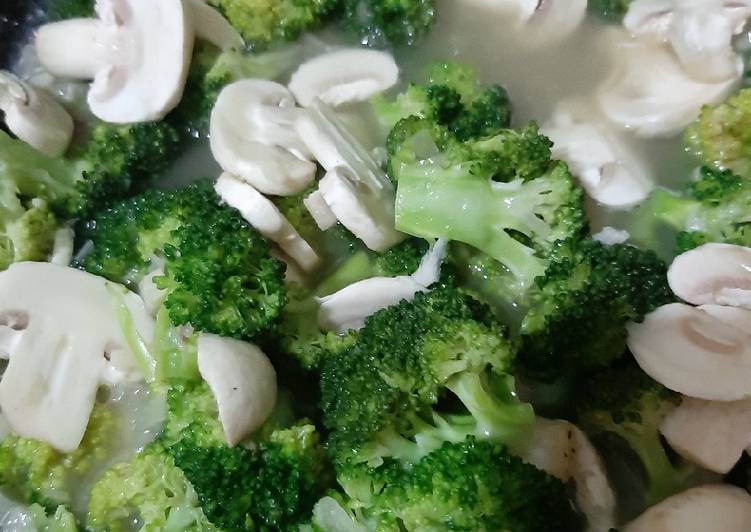 Cara Gampang Membuat Cah brokoli saos tiram Anti Gagal