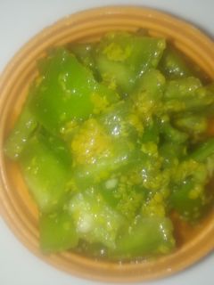 રાઈ વાળા લીલા મરચાં રેસીપી મુખ્ય ફોટો