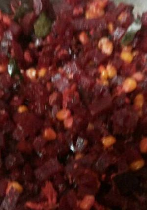 A picture of Beetroot corn palyam.