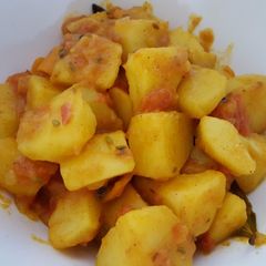 A picture of Dry potato curry.