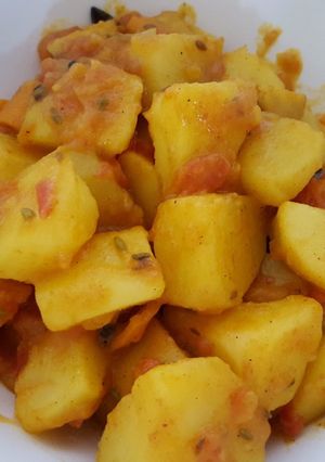 A picture of Dry potato curry.