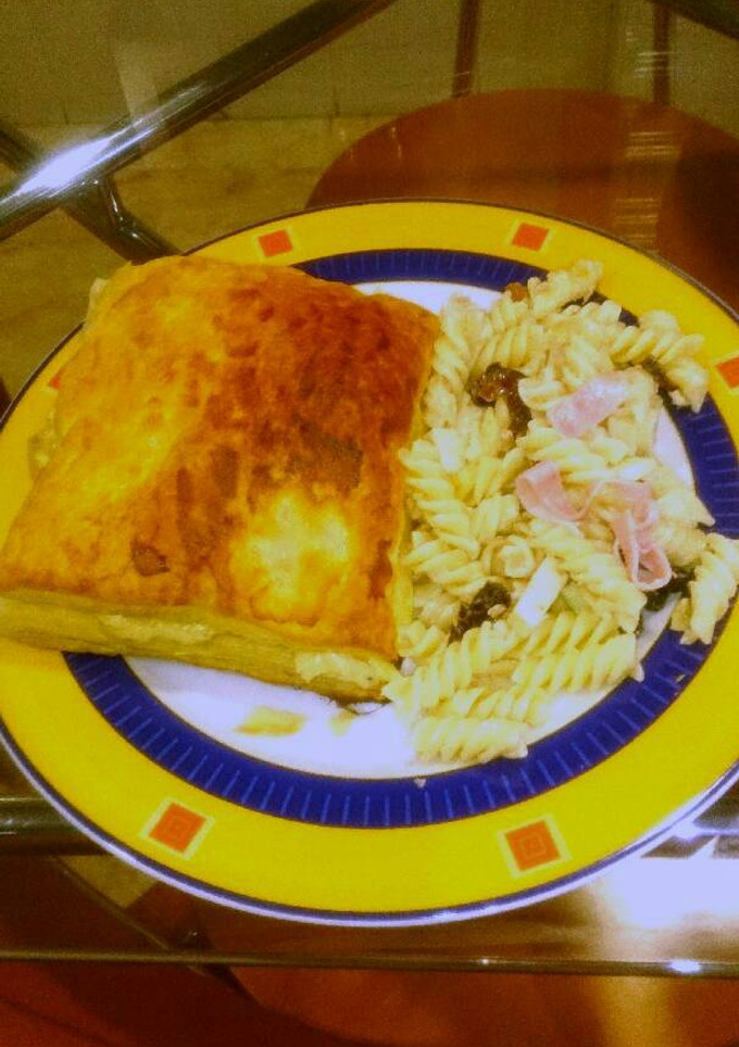 Una foto de Hojaldre relleno de salmón🐟