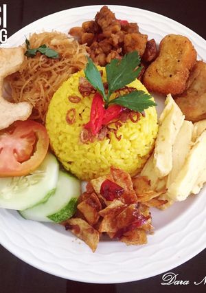 Foto resep Nasi kuning magic com anti ribet pulen wangi gurih