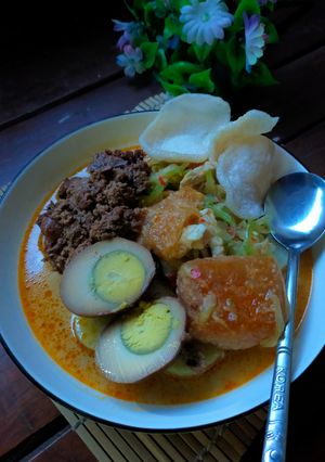 Foto resep Lontong Sayur Gudeg Krecek