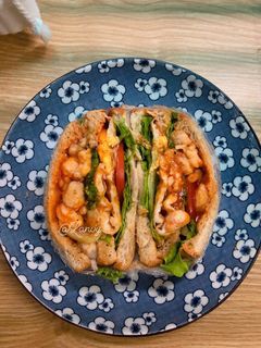 Hình của món Sandwich trứng tôm.