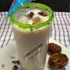 A picture of Banana Date Smoothie:.