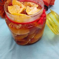 A picture of Khatta mitha nimbu ka aachar.