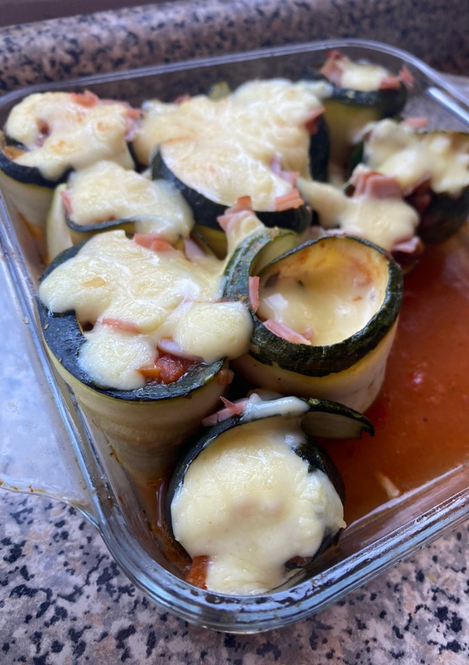 Una foto de Rollitos de zapallo italiano
