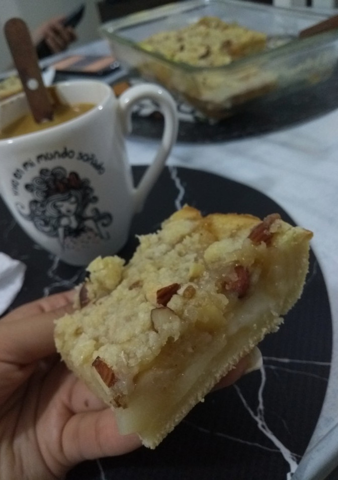 Una foto de Crumble de peras✨