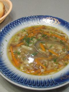 Фото Гречневый суп на говяжьем бульоне.