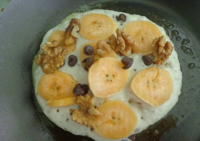 Walnut, Banana and Choc Chip Pancake Recipe
