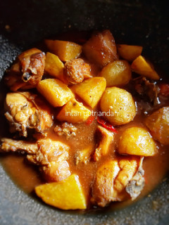 Foto resep Semur ayam kentang #43