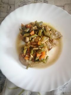 Una foto de Lomo de cerdo con verduras