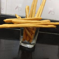 A picture of Bread sticks.