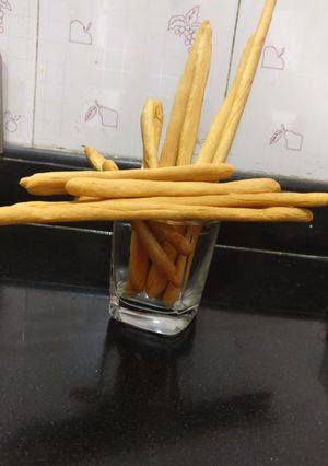 A picture of Bread sticks.