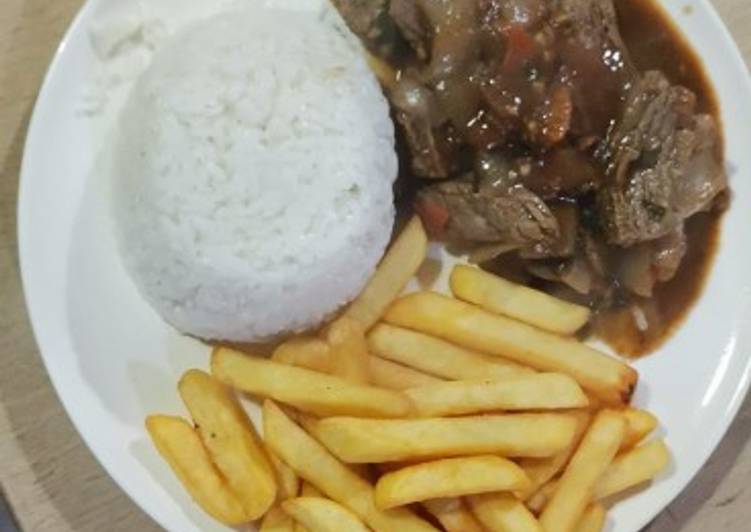 Lomo saltado