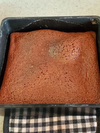 Easy Ways Make Recipes Le gâteau au chocolat de Maman (Mom's chocolate cake) the Can Spoil the Tongue Tasty.