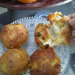 A picture of Potatoes Cheese balls.