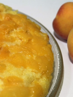 Una foto de Delicioso pastel de melocotones sin horno