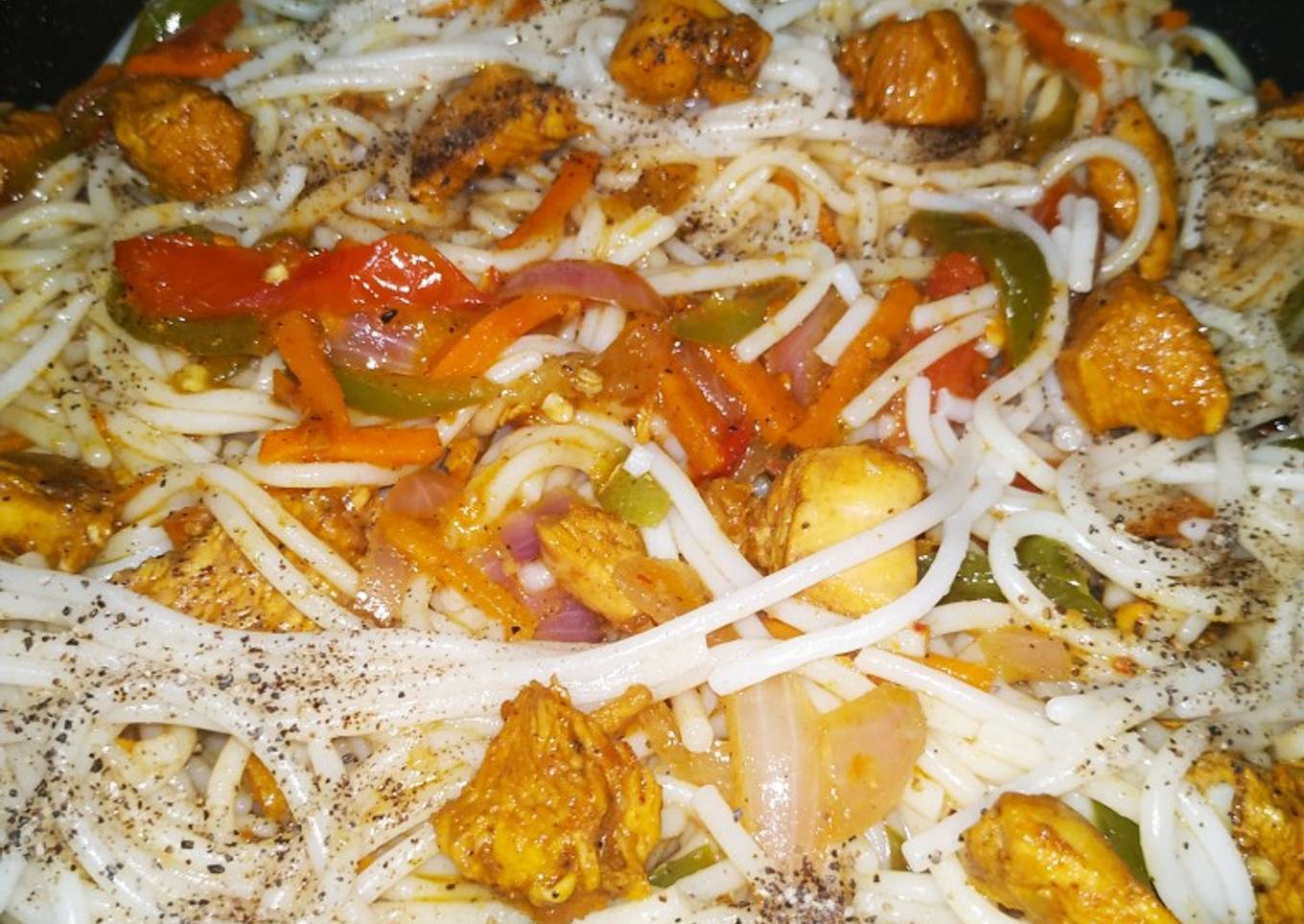 Chicken veg spicy spaghetti