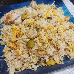 A picture of Chicken Biryani Pulao 😋🤩.